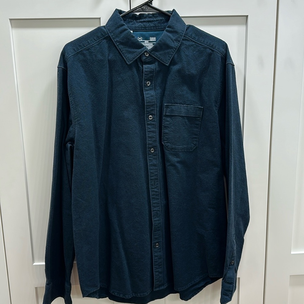 Under Armour Men’s Long Sleeve Buttondown